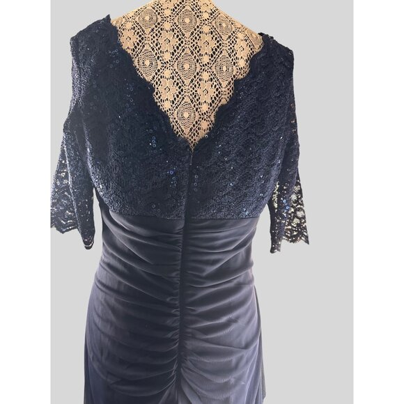 Betsy & Adams 16 Navy Blue Sequin Lace Bodice Gown Ruched Skirt & Beaded Detail - Picture 11 of 11